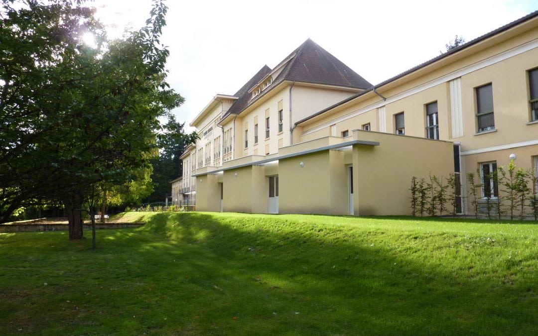 Création d&rsquo;une unité de prise en charge des troubles de comportement sévères des personnes âgées sur le site du pavillon Mercier –  Rocles (03)